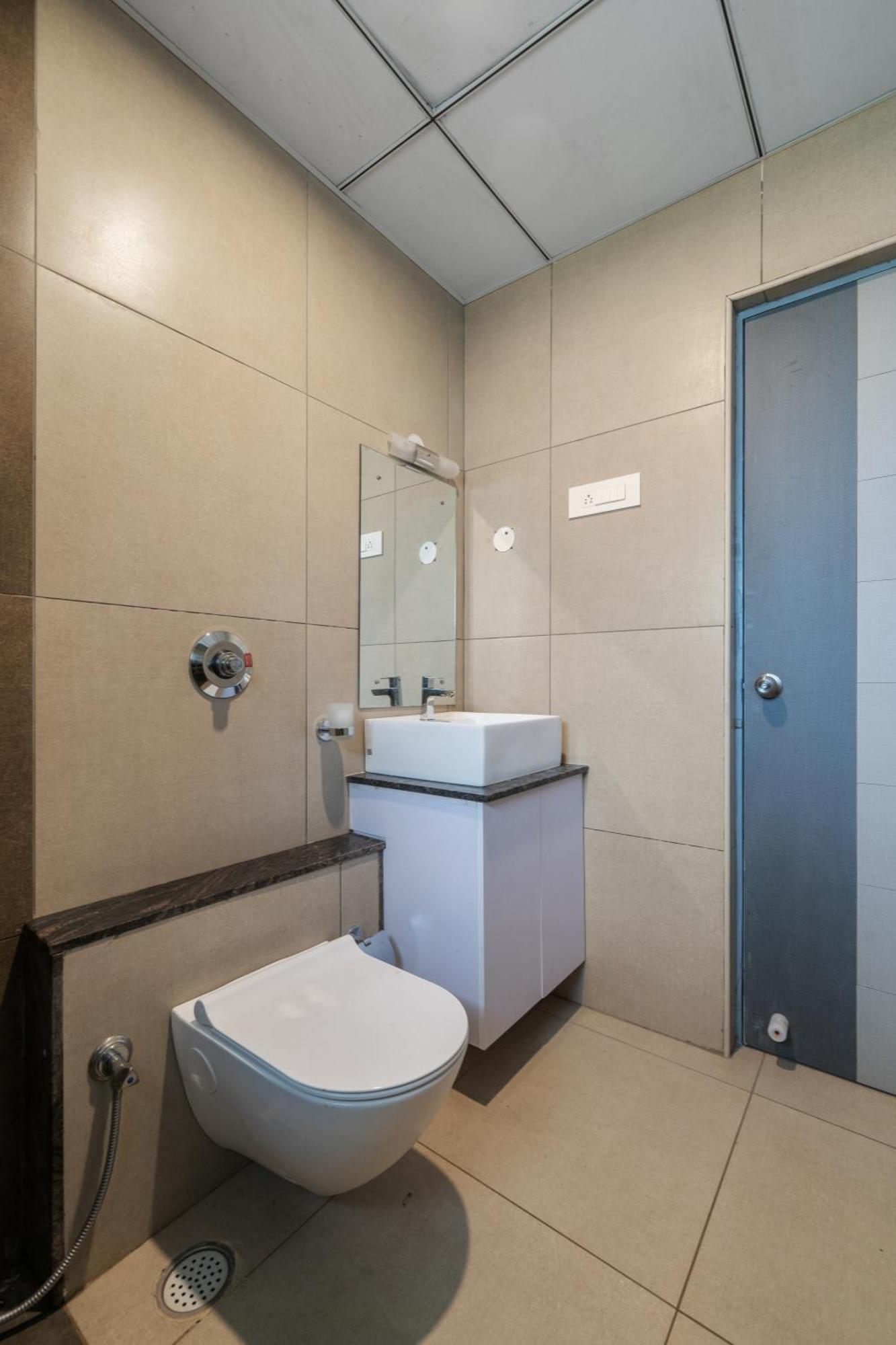 Hotel Gsr Tumkur Bagian luar foto