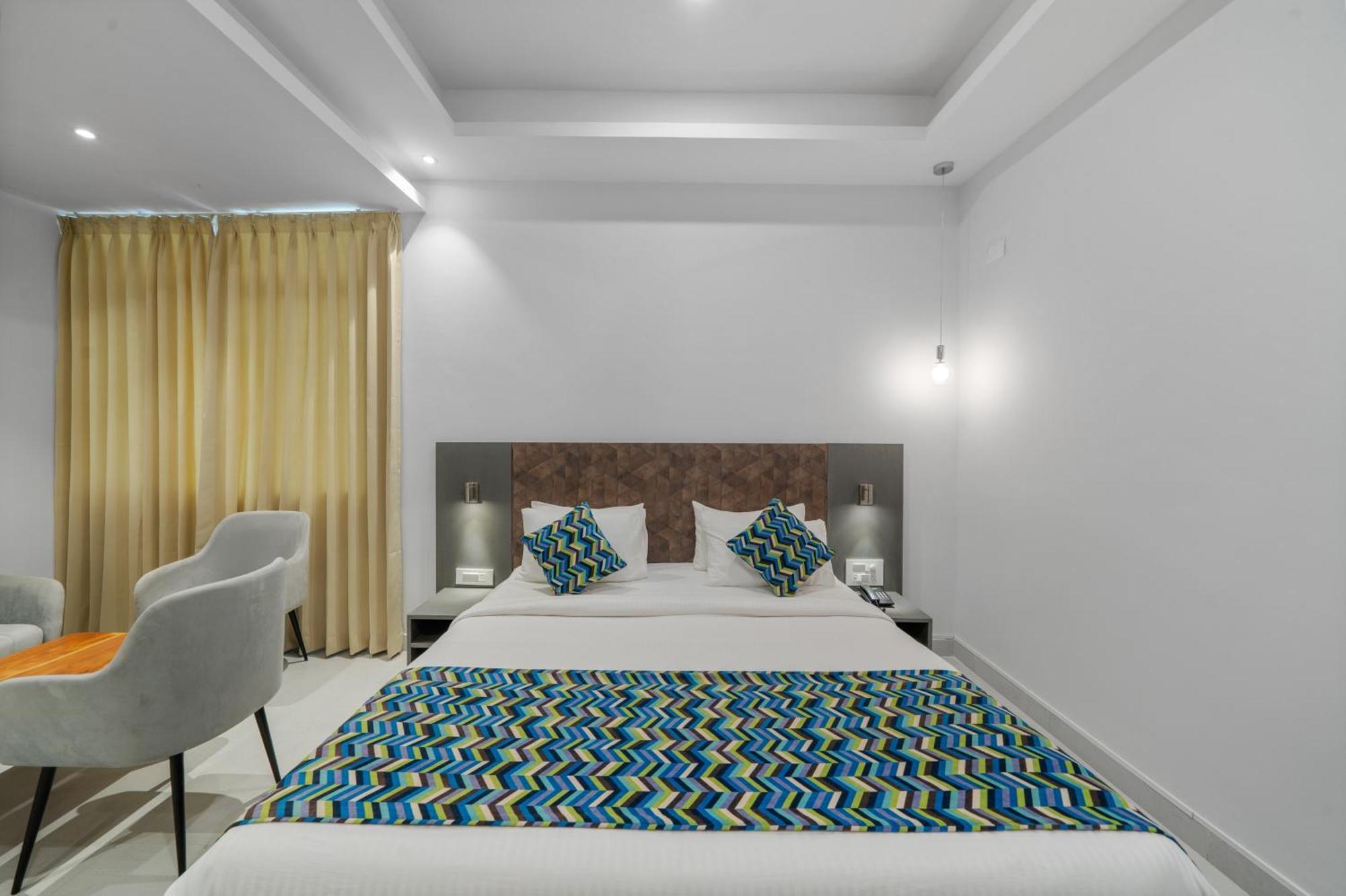 Hotel Gsr Tumkur Bagian luar foto
